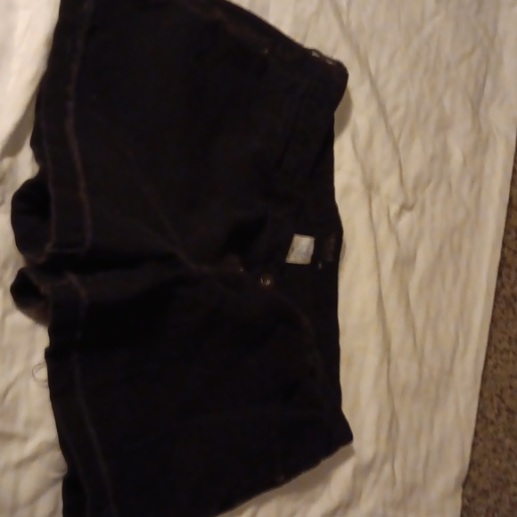 Black Jean shorts. - Picture 4 of 6